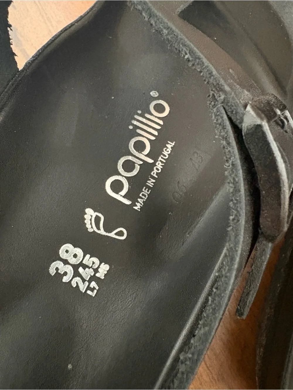 Birkenstock Black Gizeh Pappillio Platform Sandal W 7 NWOT
